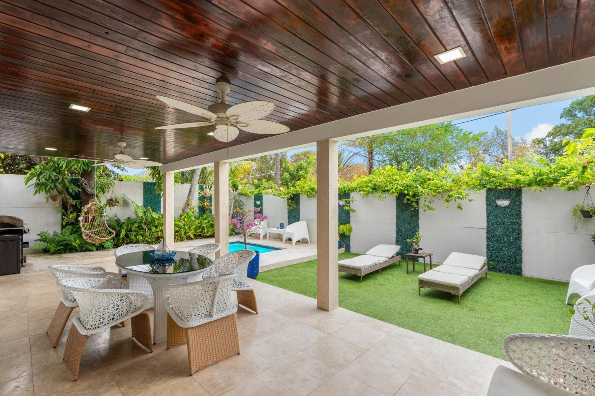 D'mauchi House * Miami