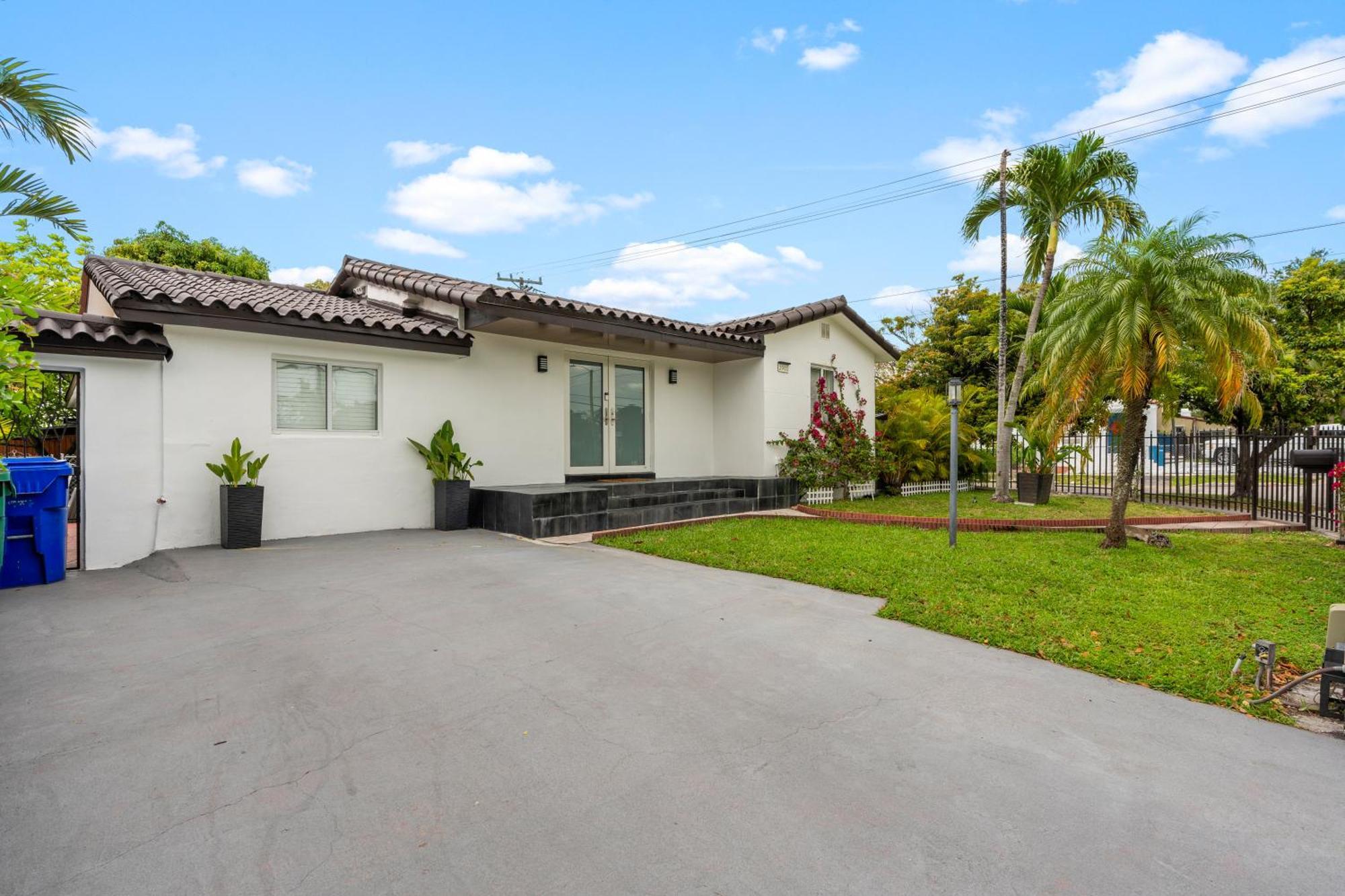 D'mauchi House * Miami
